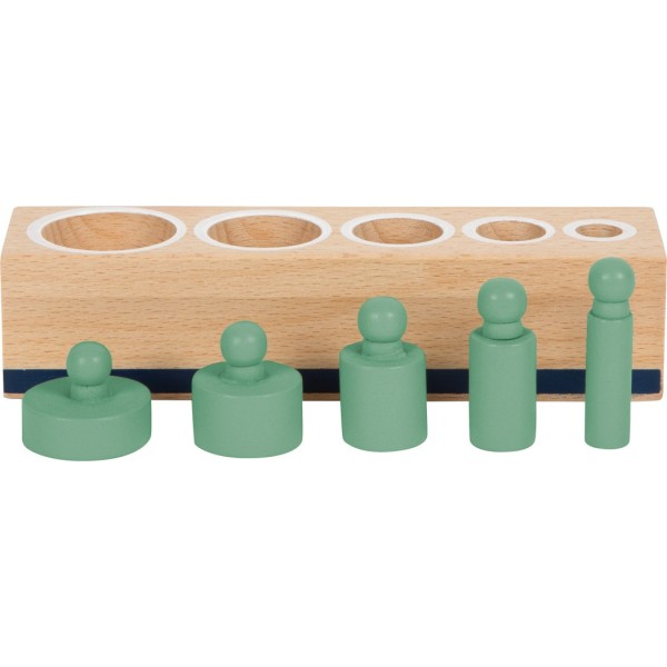 Jeu d’emboitement multicolore, d’inspiration Montessori en bois