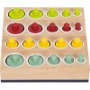 Jeu d’emboitement multicolore, d’inspiration Montessori en bois