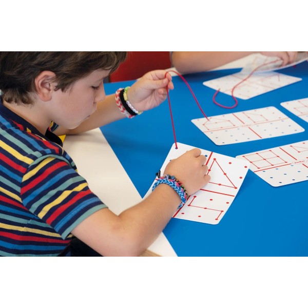 Figures à tracer et lacer