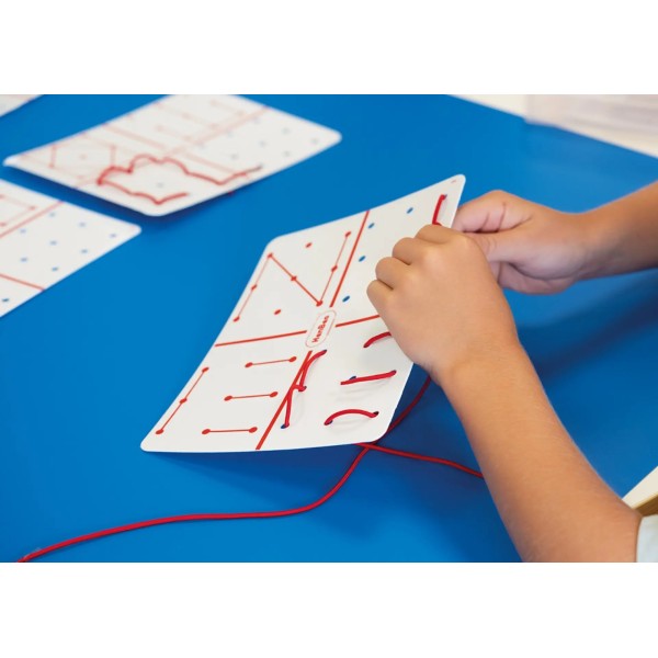 Figures à tracer et lacer