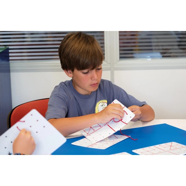 Figures à tracer et lacer