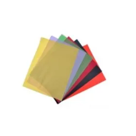 Feuilles de papier de soie colorées empilées pour activités manuelles
