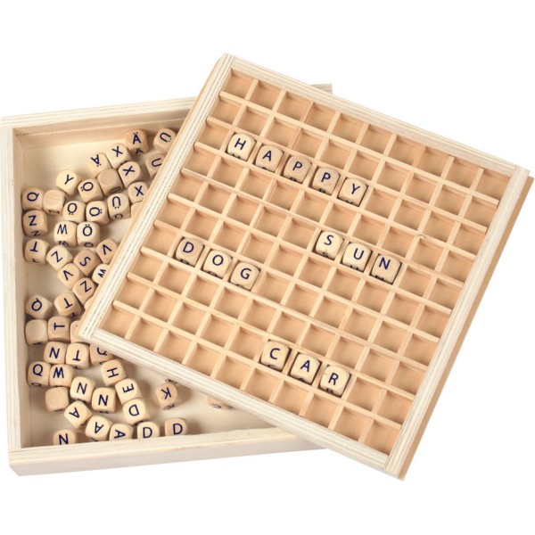 Tableau de lettres : 145 cubes lettres pour jouer avec les mots.